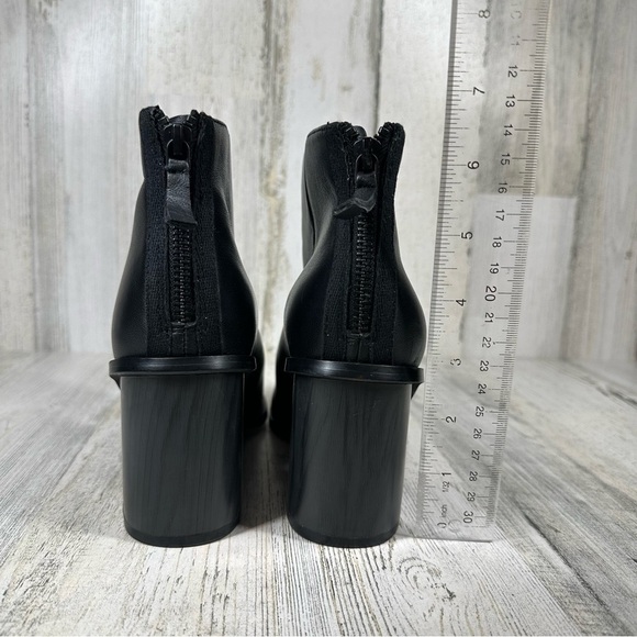 New Splendid Magnolia Leather Wood Grain Heel Ankle Boot in Black #1268 - Picture 6 of 14